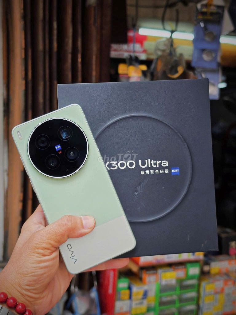 Vivo X300 Ultra Xanh 12.512Gb Keng Fullbox Xtay. Mua bán Điện thoại tại Quận 5 Tp Hồ Chí Minh được đăng bởi Trải Nghiệm Phone hình 1