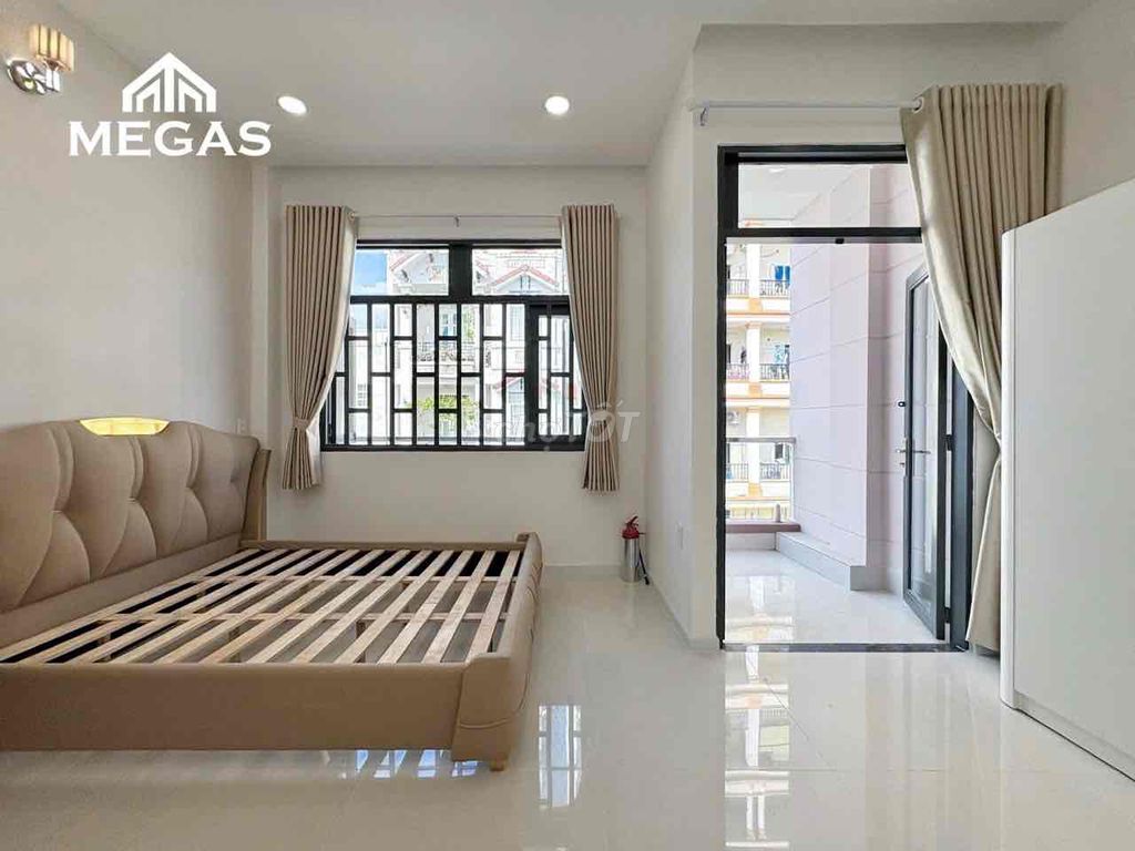 Studio mới xây full nội thất ngay Ngã tư Bình Thái