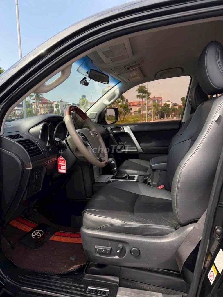 Toyota Prado VX 2014 Nhập khẩu Đen