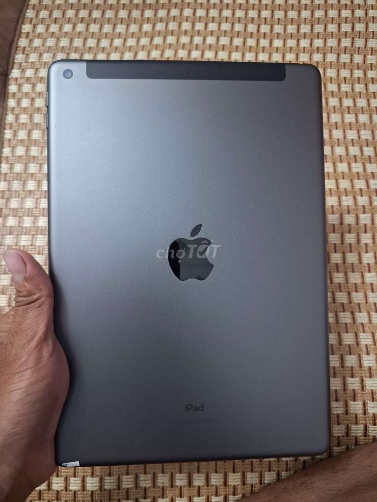 Apple iPad Gen 9 64GB 4G Xám. Mua bán Máy tính bảng tại Huyện Châu Phú An Giang được đăng bởi kha hình 1