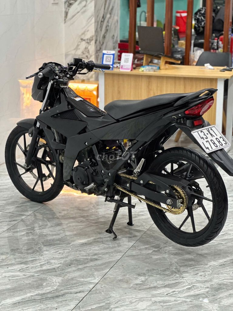 Xe máy Raider Fi 2020 màu đen côn tay. Mua bán Xe máy tại Quận Thanh Khê Đà Nẵng được đăng bởi Xe Máy Đức Vũ 658 Trần Cao Vân hình 5