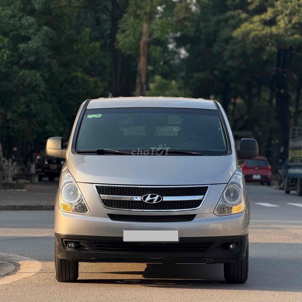 Hyundai Grand Starex 2014 Tải van 6 chỗ. Mua bán Ô tô tại Quận Cầu Giấy Hà Nội được đăng bởi Tô Văn Tiến hình 1