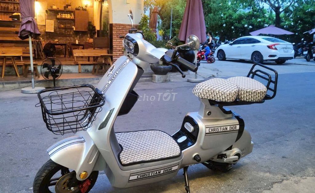 dư xe nên cần bán. Mua bán Xe điện tại Quận Hải Châu Đà Nẵng được đăng bởi Thanh hình 1