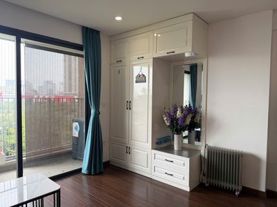 Cho thuê chung cư Big Tower Phạm Hùng - 124m2/3PN