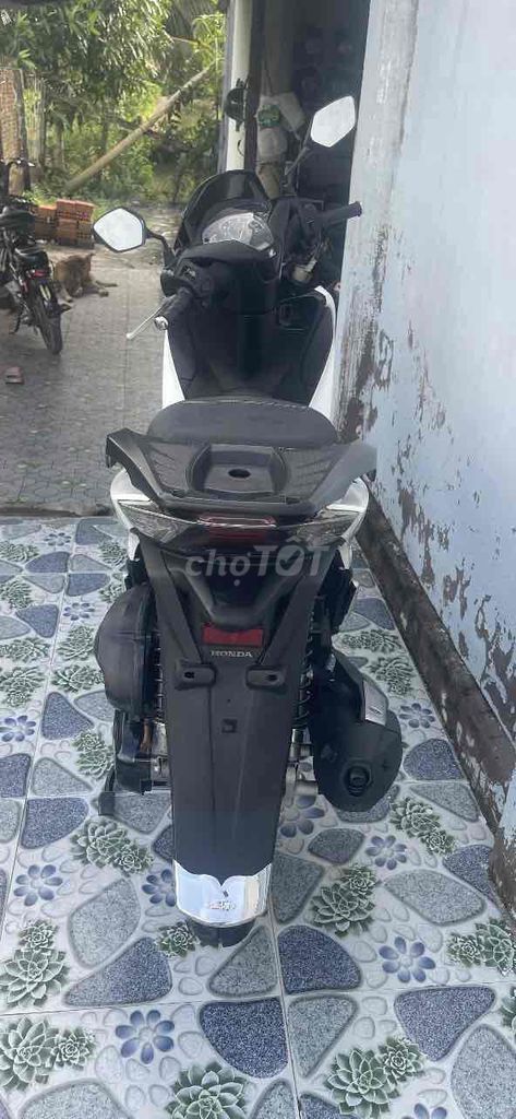 Honda SH Trắng đen ABS Mướt Đẹp. Mua bán Xe máy tại Huyện Thạnh Trị Sóc Trăng được đăng bởi Hà Minh Nguyệt hình 8