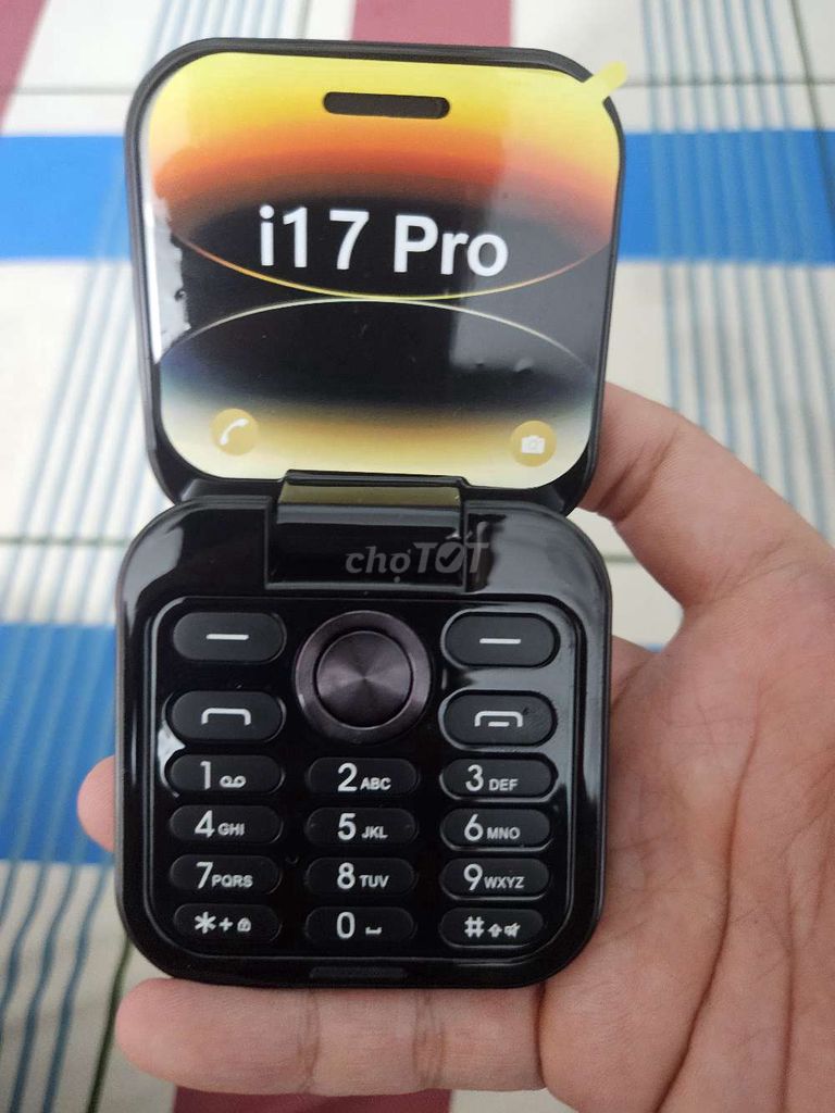 Điện thoại nắp gập i17 Pro, 2 sim 2 sóng. Mua bán Điện thoại tại Quận Bình Tân Tp Hồ Chí Minh được đăng bởi Nguyễn Minh Đức hình 1