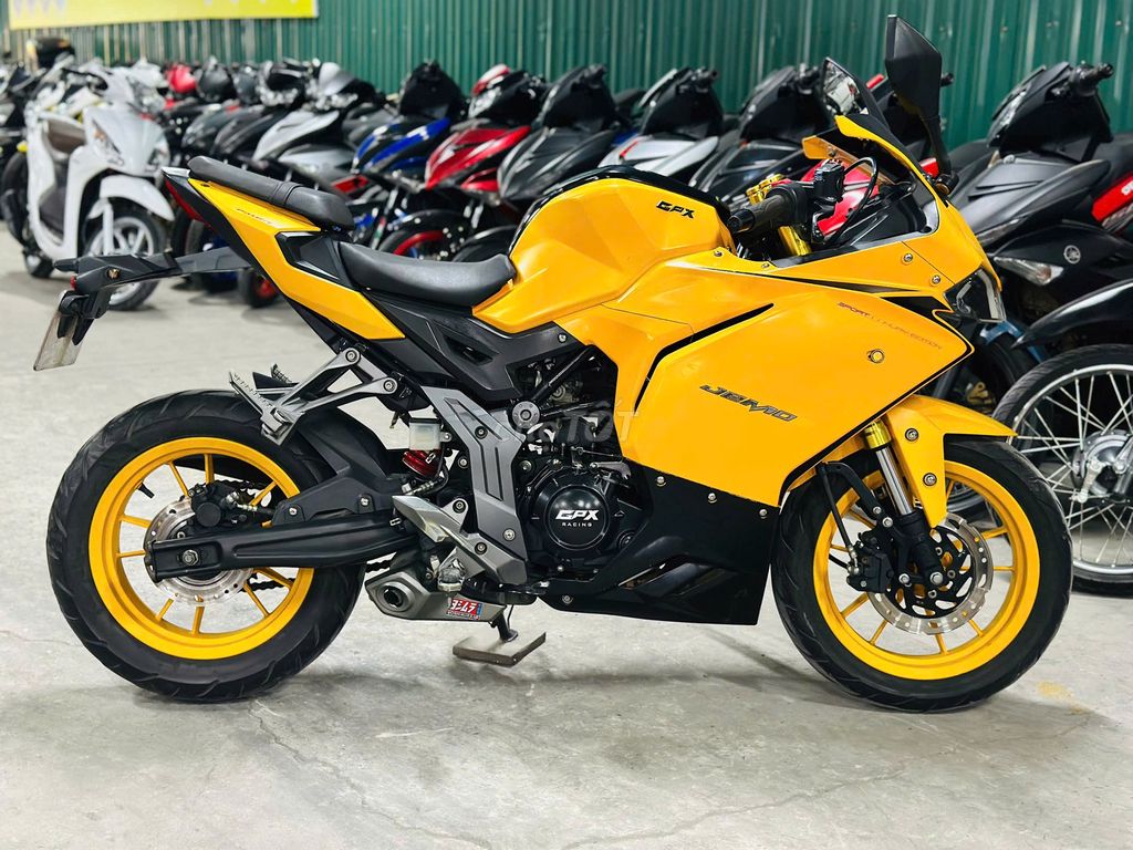 XE MÁYTHANH TÙNG_GPX DEMON 150GR CAM ĐEN BAO ZIN. Mua bán Xe máy tại Quận Nam Từ Liêm Hà Nội được đăng bởi THANH TÙNG hình 5