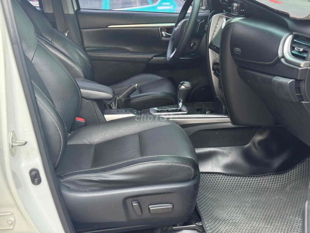 Toyota Fortuner 2022 2.4 4x2 AT - 78000 km. Mua bán Ô tô tại Quận 12 Tp Hồ Chí Minh được đăng bởi Nam Trường  hình 12