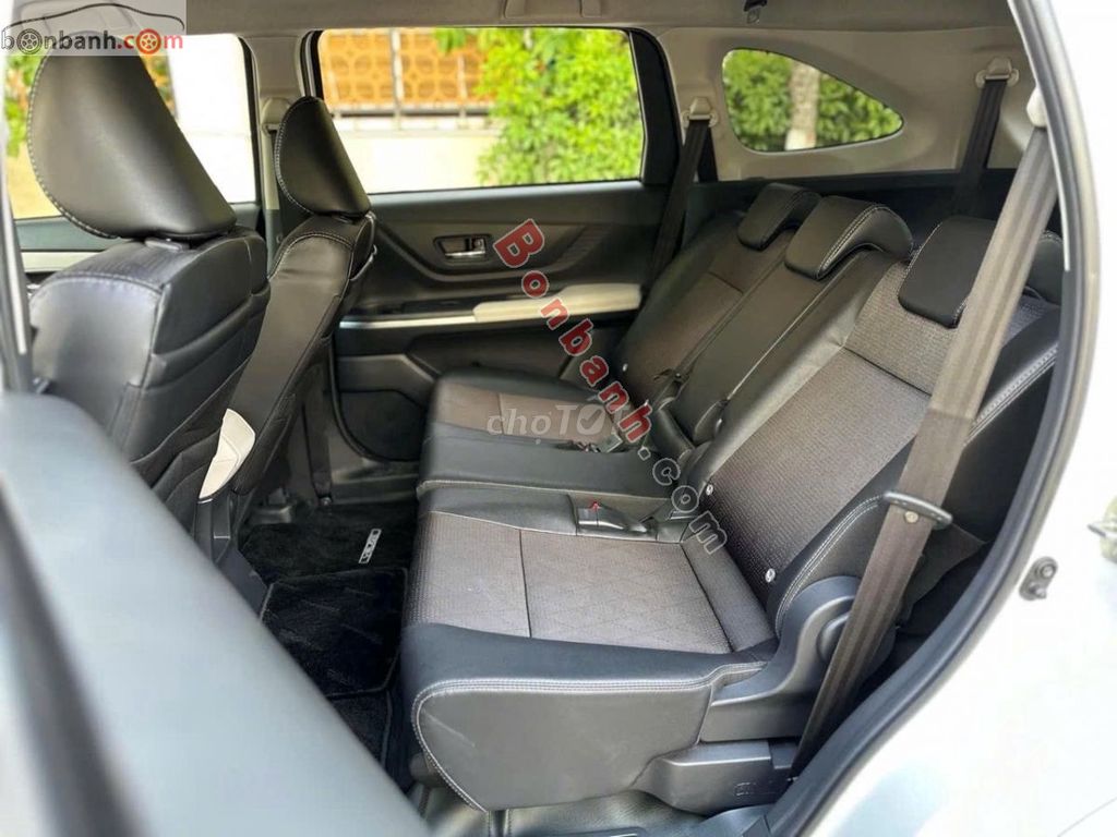 Toyota Veloz Cross Top 1.5 CVT 2025 - 562 Triệu. Mua bán Ô tô tại Quận Thanh Xuân Hà Nội được đăng bởi Cẩm Tú Toyota  hình 5