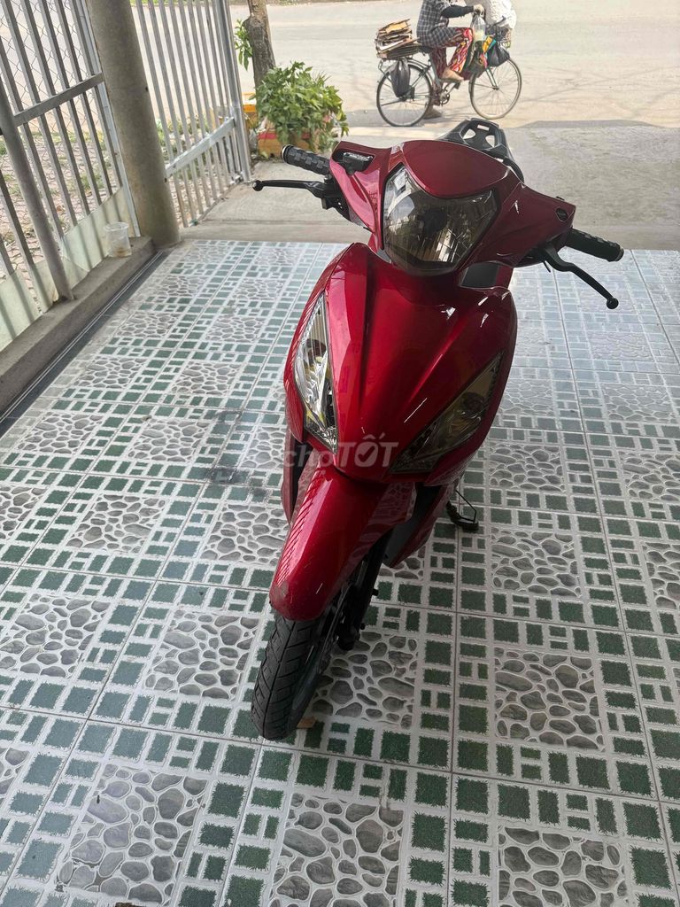 cần bán xe cho anh em thochs biển số đẹp. Mua bán Xe máy tại Huyện Bến Lức Long An được đăng bởi hoàng hiếu hình 2