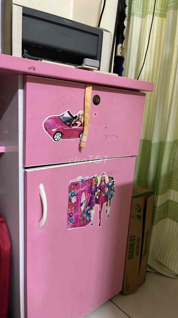 Bàn học nhưạ màu hồng. Mua bán Bàn ghế tại Thị xã Phú Mỹ Bà Rịa - Vũng Tàu được đăng bởi huy hào hình 1