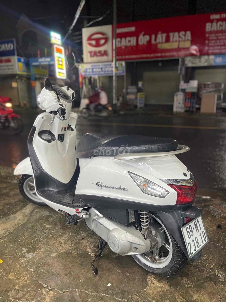 Cần bán xe grande,xe đẹp mới máy êm. Mua bán Xe máy tại Quận 12 Tp Hồ Chí Minh được đăng bởi Nguyễn Huyền hình 3
