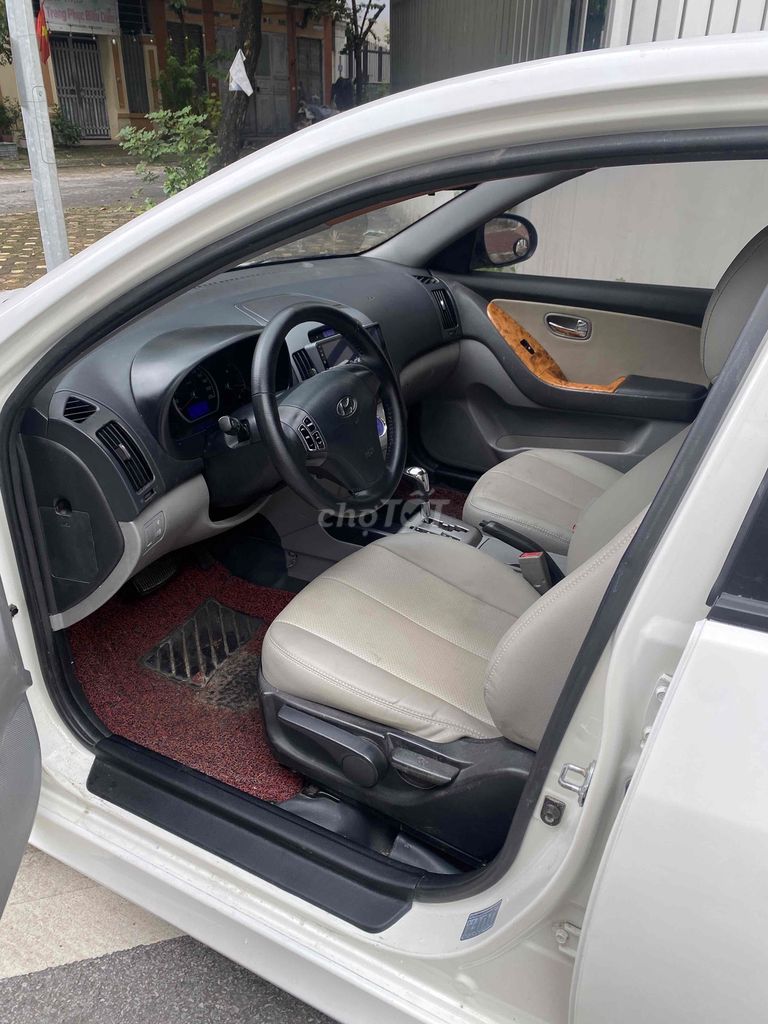 Hyundai Avante 2014 1.6 AT - 180000 km. Mua bán Ô tô tại Huyện Gia Lâm Hà Nội được đăng bởi Nguyễn văn Đề hình 6