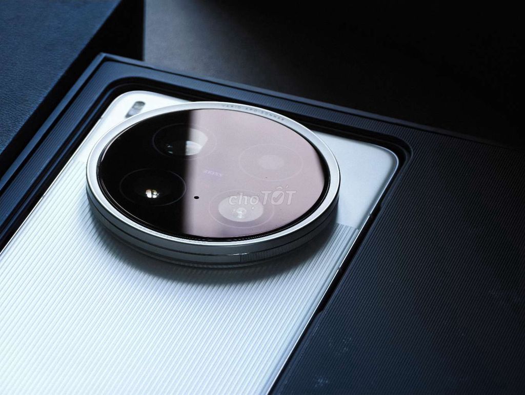 Vivo X200 Ultra 16.512GB trắng Fullbox Sạc Ít. Mua bán Điện thoại tại Quận Ninh Kiều Cần Thơ được đăng bởi Lê Khang hình 1