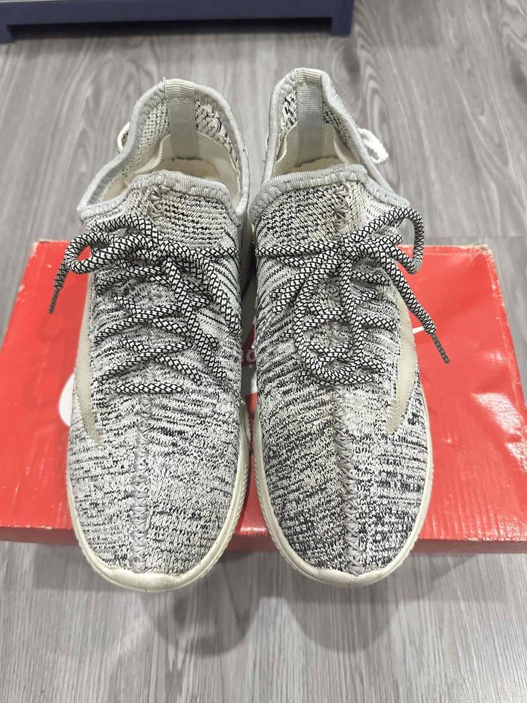 Giày thể thao Trắng đen size 39. Mua bán Giày dép tại Huyện Phong Điền Cần Thơ được đăng bởi Đồng Yến Nhi hình 1
