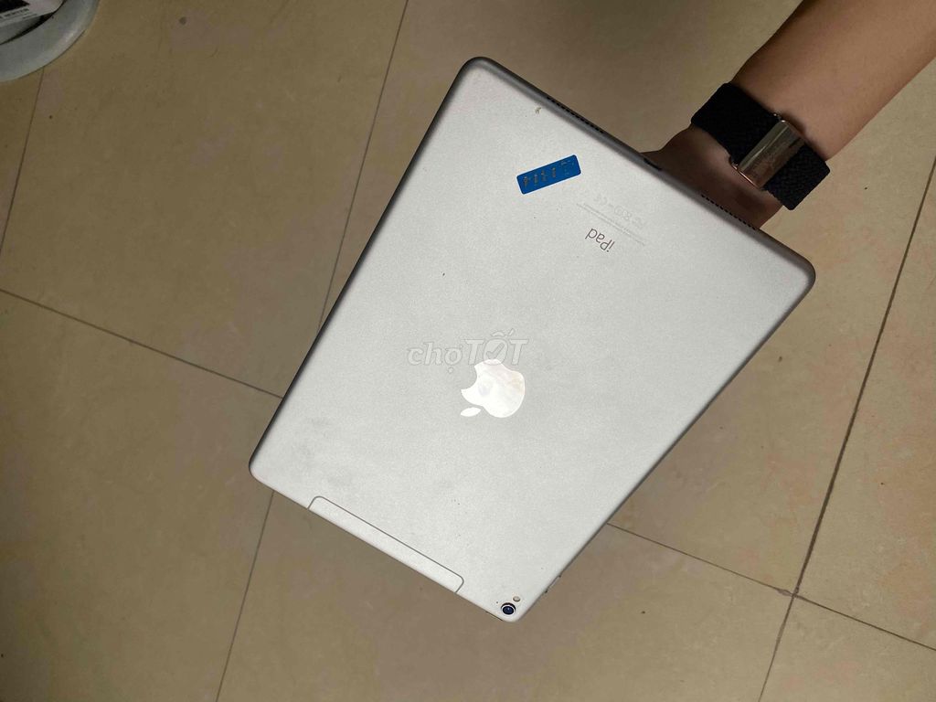 Apple iPad Pro 9.7 (32GB) Bản Sim. Mua bán Máy tính bảng tại Quận Hà Đông Hà Nội được đăng bởi Trần Hà Mobile hình 1