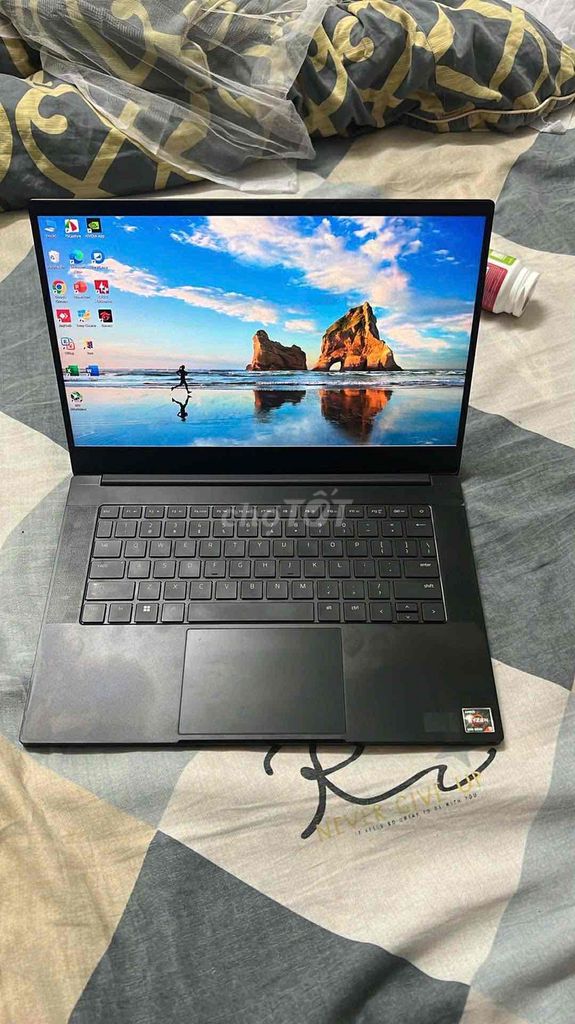 Razer Blade 14 Ryzen 9 16GB/512GB. Mua bán Laptop tại Quận Nam Từ Liêm Hà Nội được đăng bởi lê hương hình 1