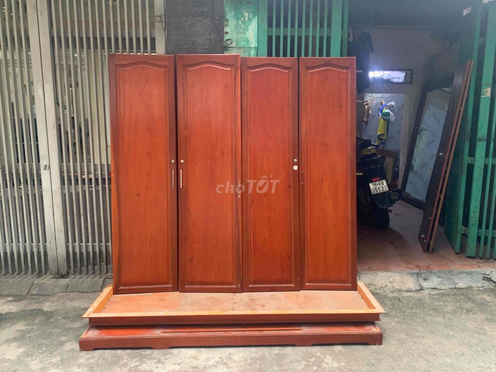 Tủ quần áo Gỗ tự nhiên 4 cánh. Mua bán Tủ, kệ gia đình tại Quận Đống Đa Hà Nội được đăng bởi nguyễn văn chính hình 1
