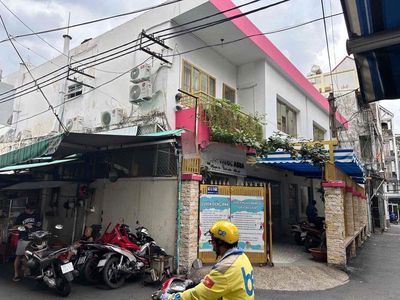 Аренда · 8 комн. · 250 м² · Quận 3, ул. Hẻm 611 Điện Biên Phủ