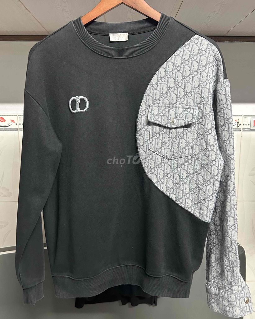 Áo nỉ Dior Unisex Cotton XS. Mua bán Quần áo tại Quận Gò Vấp Tp Hồ Chí Minh được đăng bởi ĐỒ Si HIỆU CHÍNH HÃNG hình 1