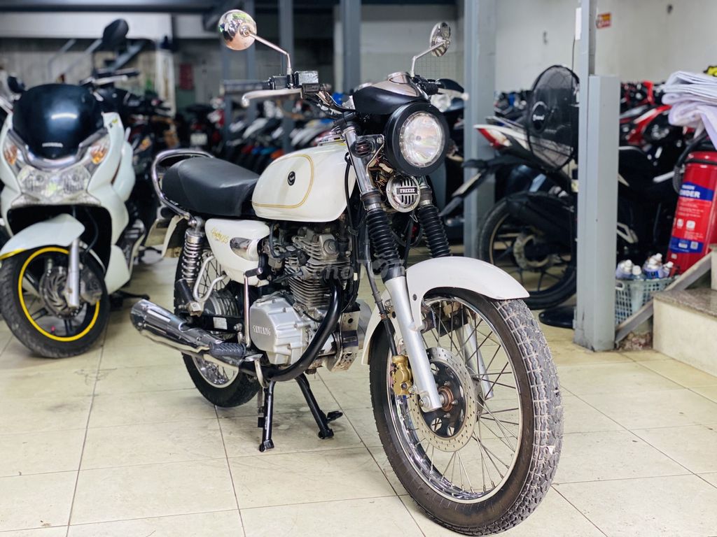 XE MÁY THỊNH PHÁT - HUSKY 125 CÔN TAY DÁNG CLASSIC