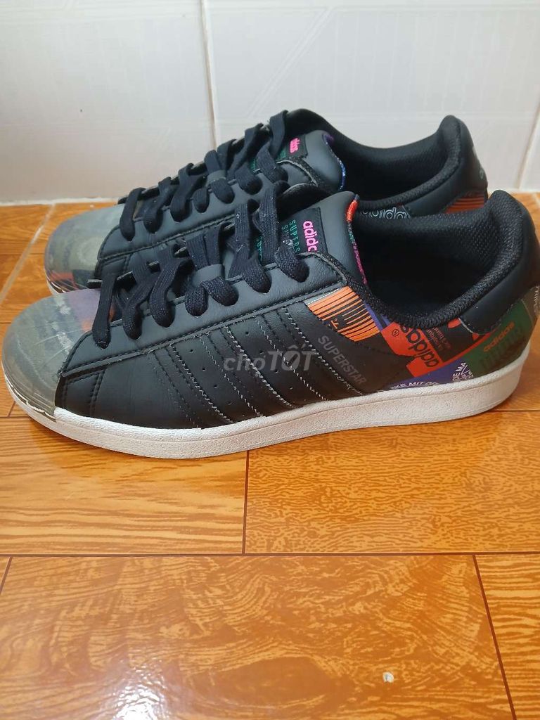 Giày thể thao Adidas Superstar Đen 41. Mua bán Giày dép tại Huyện Phong Điền Cần Thơ được đăng bởi Nguyễn  Lê  Trương  hình 1