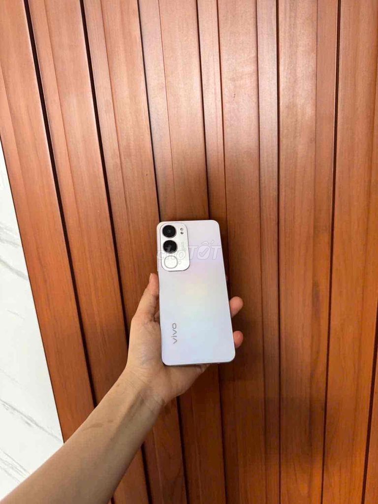 vivo y19s pro ram8 pin6000 gold - bảo hành t10/26. Mua bán Điện thoại tại Thành phố Buôn Ma Thuột Đắk Lắk được đăng bởi phuong smarphone hình 1