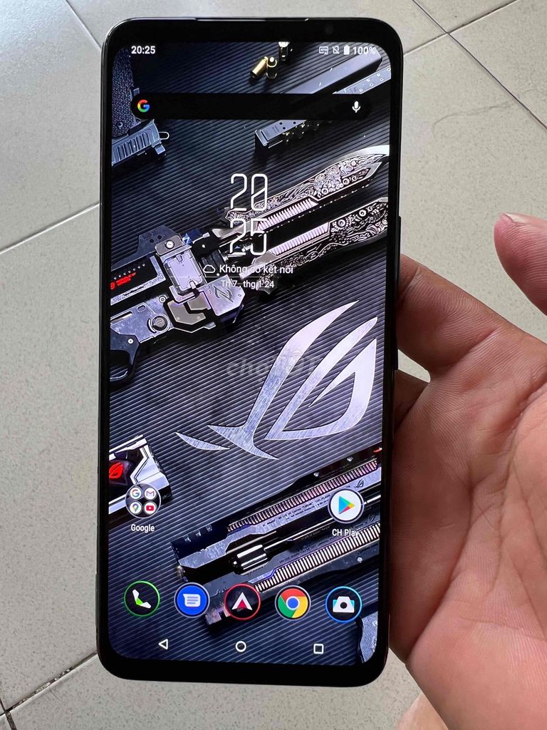 Asus ROG Phone 5 Trắng 12/256gb. Mua bán Điện thoại tại Thành phố Dĩ An Bình Dương được đăng bởi shop máy củ zin uy tín hình 1