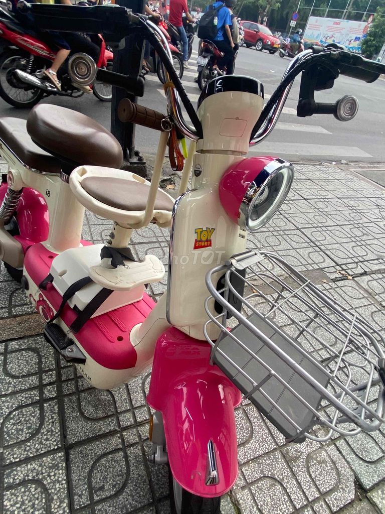 Xe yadea i8 chính hãng. Mua bán Xe điện tại Quận Gò Vấp Tp Hồ Chí Minh được đăng bởi THAYBÌNHĐIỆNTẠINHÀ hình 8