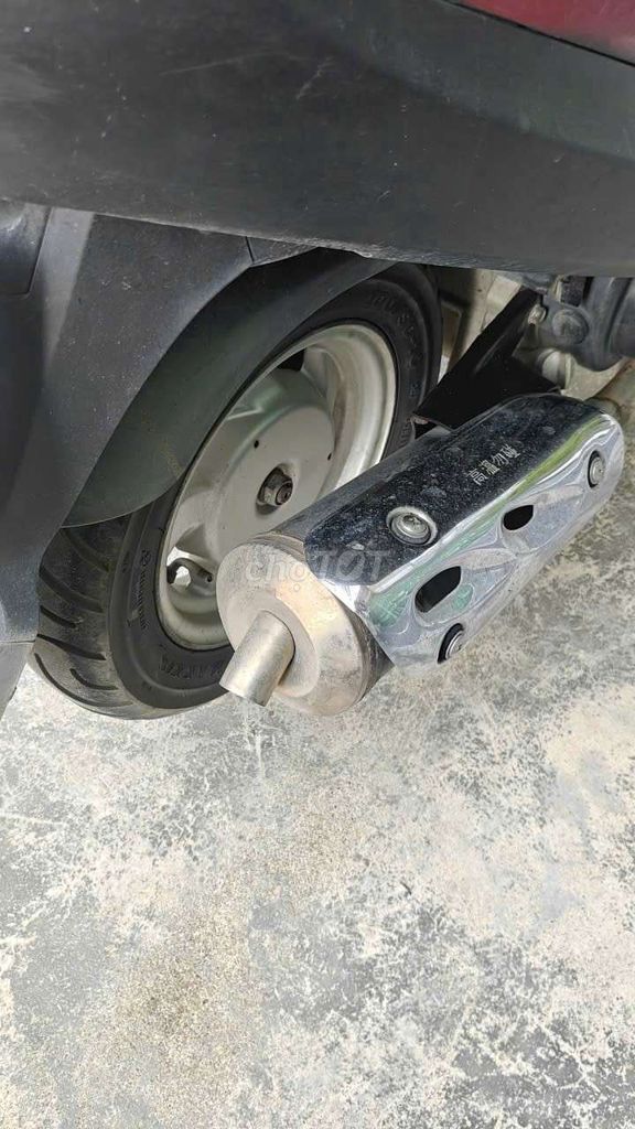 Xe tay ga Attila màu Đỏ
