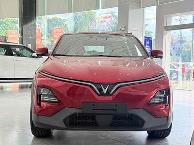 VinFast VF6 Plus đỏ, 648tr, sẵn COC, giao ngay