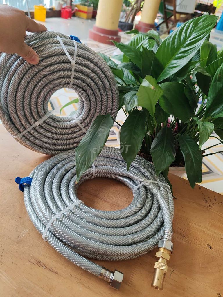 Vòi xịt nước 10m Xám. Mua bán Thiết bị vệ sinh, nhà tắm tại Quận 7 Tp Hồ Chí Minh được đăng bởi Vy Vy hình 1