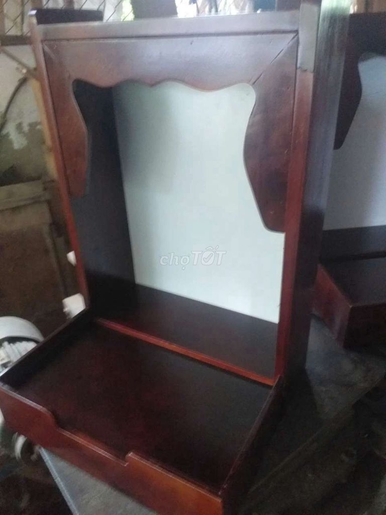 Tủ thờ gỗ nâu sơn PU mới. Mua bán Nội thất, đồ gia dụng khác tại Thành phố Bến Tre Bến Tre được đăng bởi Công Hậu hình 1