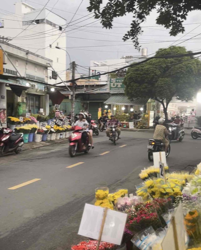 bán nhà SHR mặt tiền chợ,Đường Hiệp Thành ,Quận 12