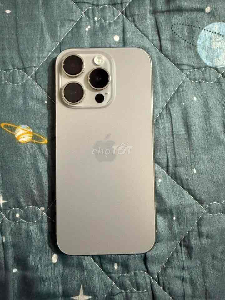 iPhone 15 Pro Xám Đã thay màn hình. Mua bán Điện thoại tại Quận Long Biên Hà Nội được đăng bởi Nguyễn Hoàng hình 1