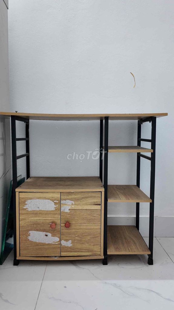 Kệ tủ gỗ tặng giàn nhựa ấm và bát đũa. Mua bán Tủ, kệ gia đình tại Quận Hoàng Mai Hà Nội được đăng bởi Vy hình 1