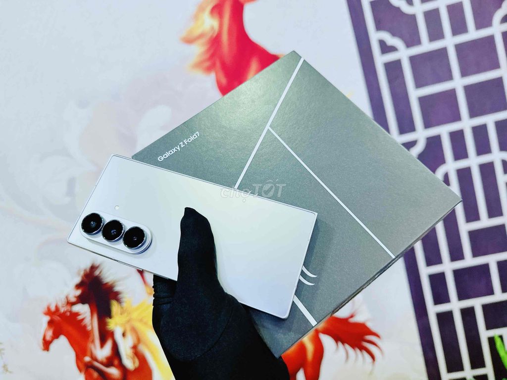 Samsung Z Fold 7 512G Xám 99% VN BH 9Tháng. Mua bán Điện thoại tại Quận Hải Châu Đà Nẵng được đăng bởi Hoàng Anh Tuấn hình 1