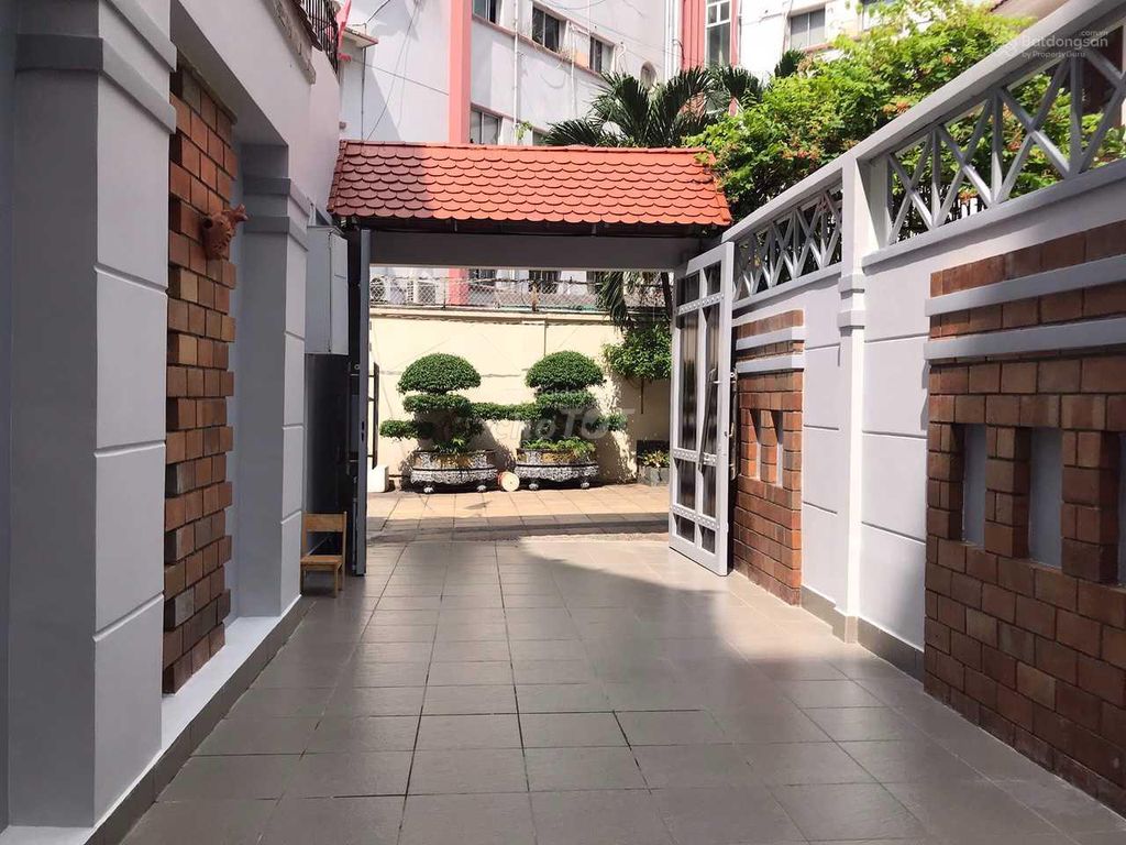 ✅Cho Thuê Biệt Thự Phùng Khắc Khoan, Dakao, Quận 1, 25x22, DTSD 900m2