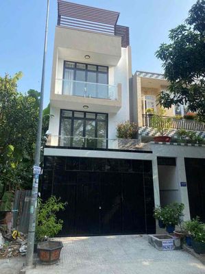 cần cho thuê nhà phố khu tái định cư phú mỹ Quận 7