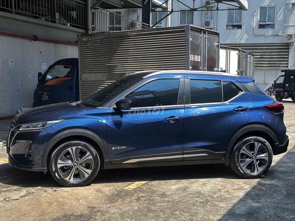 Nissan Kicks 2023 e-Power V - 25000 km. Mua bán Ô tô tại Quận Tân Phú Tp Hồ Chí Minh được đăng bởi Thuý Thanh hình 2