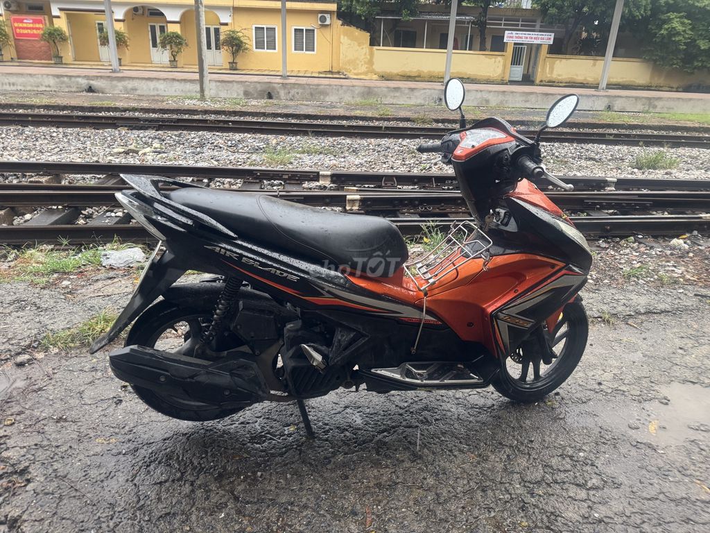 Honda Air Blade 2014 оранжево-черный