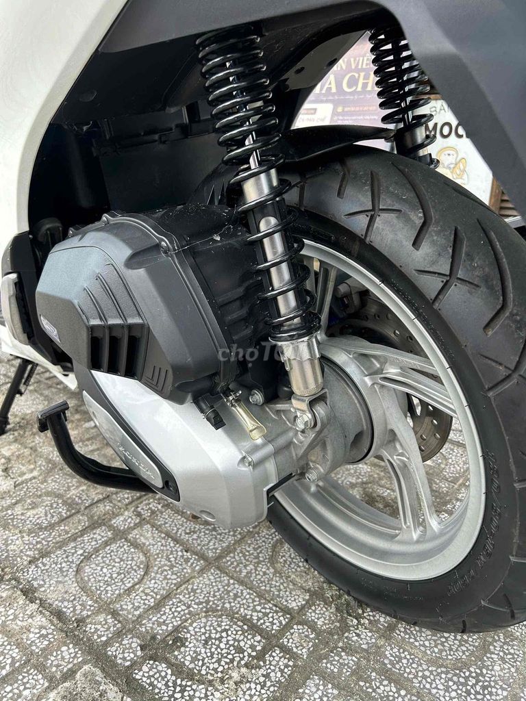 Honda SH 150i ABS конец 2022 белый супер состояние