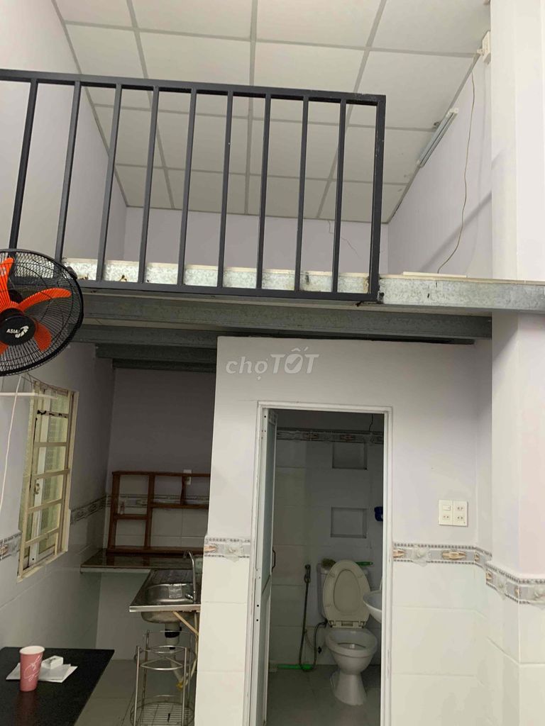 nhà còn mới