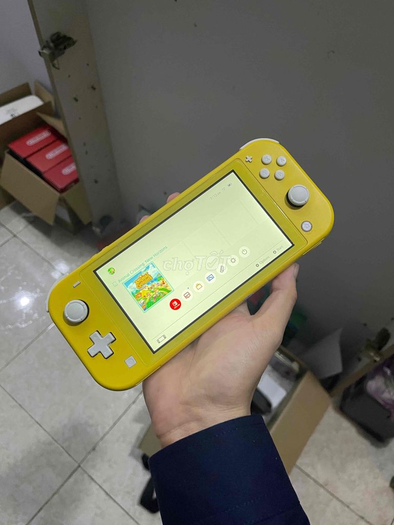 Nintendo Switch Lite Yellow Zin nohack