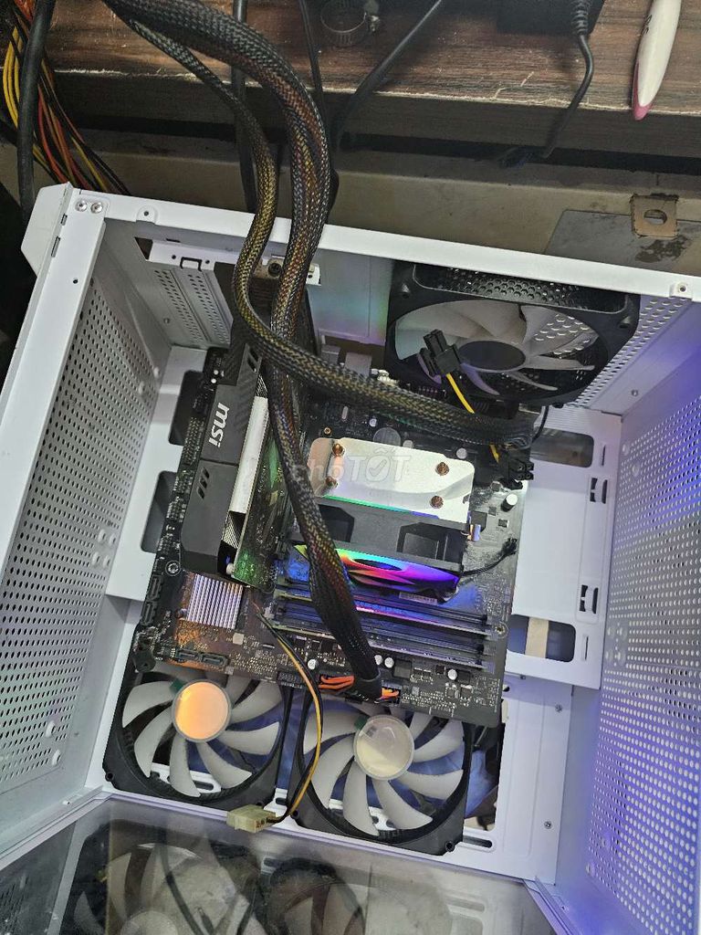 MSI OptiPlex i3-9100F 8GB 27 inch Like New. Mua bán Máy tính để bàn tại Quận Tân Bình Tp Hồ Chí Minh được đăng bởi A phát hình 1