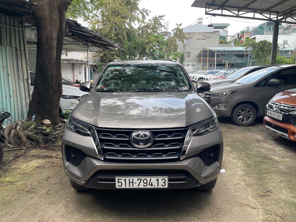 Toyota Fortuner 2.4AT 2020. Mua bán Ô tô tại Quận Tân Phú Tp Hồ Chí Minh được đăng bởi Lê Tấn Dũ hình 2