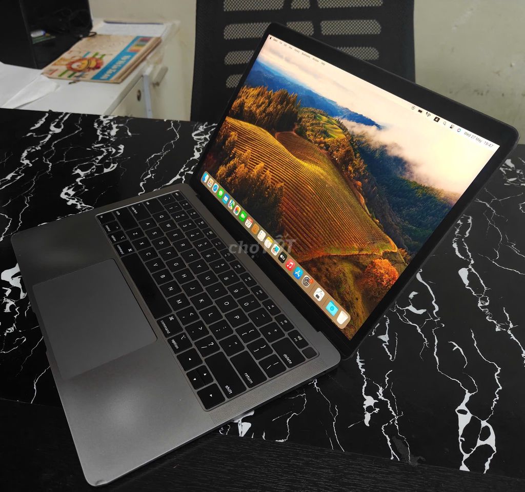 Apple MacBook Air 2019 i5 8GB/256GB. Mua bán Laptop tại Quận Gò Vấp Tp Hồ Chí Minh được đăng bởi sagofashion hình 1