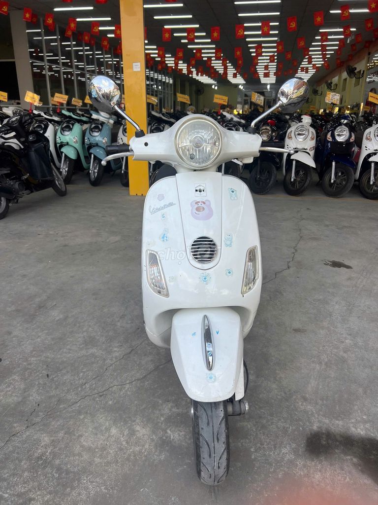 Piaggio Vespa 150 2011 Trắng. Mua bán Xe máy tại Quận Cái Răng Cần Thơ được đăng bởi Khang An hình 1