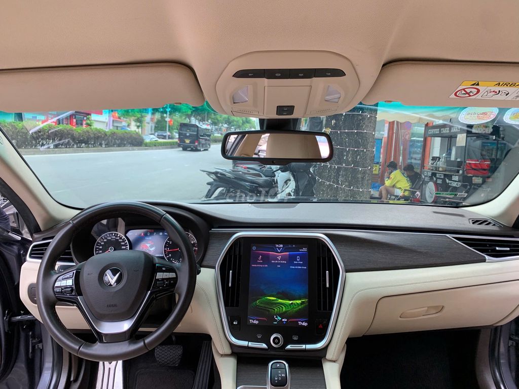 Vinfast Lux A 2.0 turbo premium sx 2020 đk 2021. Mua bán Ô tô tại Quận Long Biên Hà Nội được đăng bởi AUTO TÂN HƯNG THỊNH hình 16