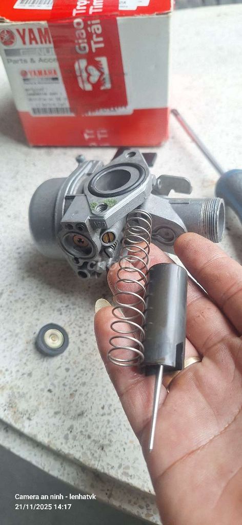 Bình xăng con Keihin Dream 125. Mua bán Phụ tùng xe tại Huyện Châu Thành Kiên Giang được đăng bởi Lê Nhật hình 7